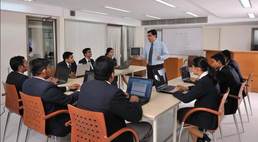 top private hotel management colleges in Delhi